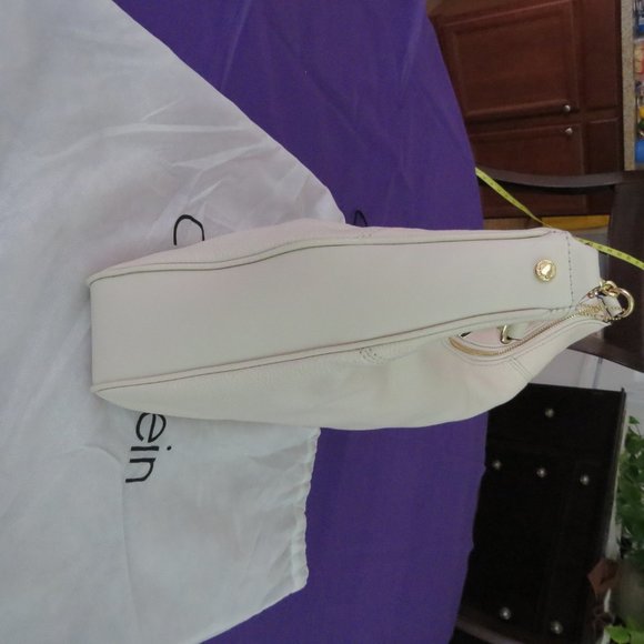 Like New Ivory Leather Calvin Klein Tote - Picture 6 of 16